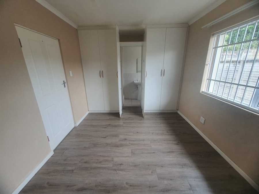 To Let 3 Bedroom Property for Rent in Cambridge West Eastern Cape